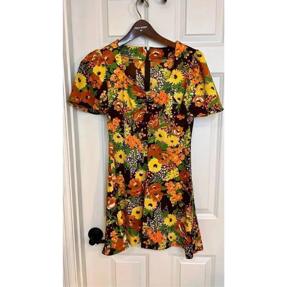 Vintage Women’s Medium Floral Fit & Flare Mini Dress Pleated Back Zipper handmad